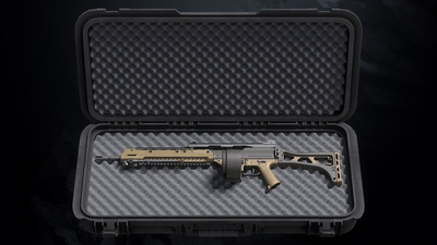 GM-63 Assault Rifle With Hands and weapon case 