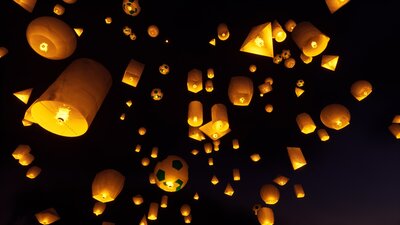 Niagara Sky Lanterns 