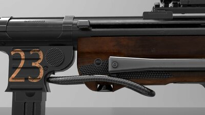 MP 40 Submachine Gun 